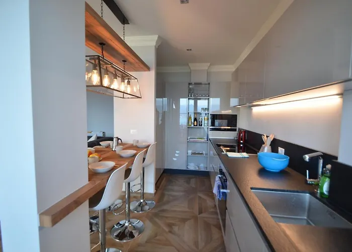 Le Terrazze, Via Selvalunga 1,